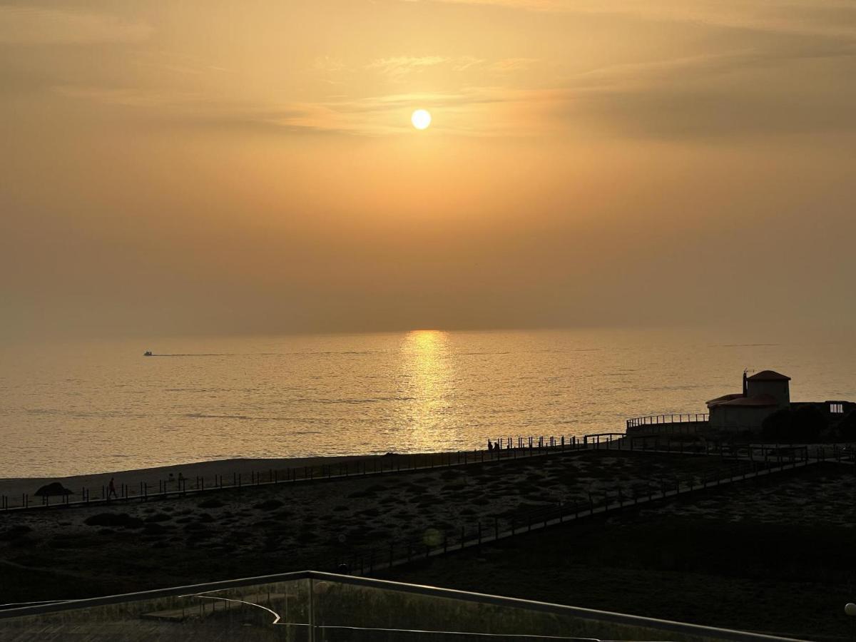 Povoa De Varzim-Sleeps4-Beachfront-Ac-Parking ภายนอก รูปภาพ